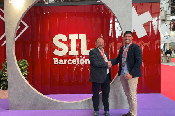 Movertis y AET se alían para ayudar en la digitalización del sector del transporte