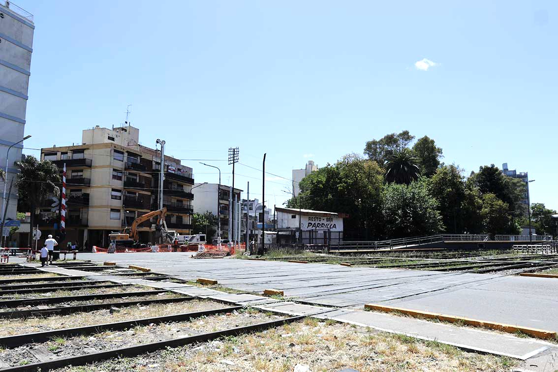 <strong>Avanza la construcción de un nuevo paso bajo nivel en Tres de Febrero-Bs.As.</strong>