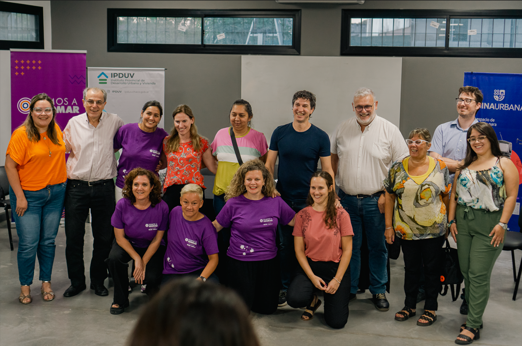  Convenio entre ONG y universidad para capacitar mujeres en la construcción